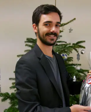 L’agent triple de Montpellier BS, c’est lui ! James, boursier d’encouragement académique 2016 est aussi responsable communication de l’association étudiante Oenophorie, et moniteur à la Direction communication !