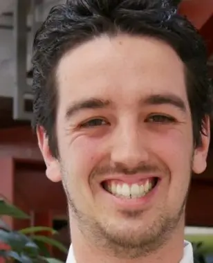 « Montpellier Business School, c’est la chance de pouvoir construire son propre parcours pas à pas » témoigne Antonin, étudiant en 2e année de programme Bachelor à MBS