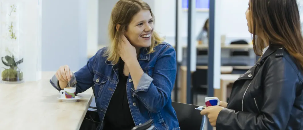 Quand on est jeune, on devrait nous donner le temps de nous construire pas à pas. Grâce à Montpellier BS, j’ai pu découvrir ce que je voulais vraiment ! Témoignage d’Anna, diplômée Master 2016, en poste chez EDF EN Services dans les RH