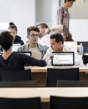 Un premier pas vers l’entrepreneuriat pour les étudiants Master 2 alternants en parcours de spécialisation Startup : Création, Innovation, Leadership