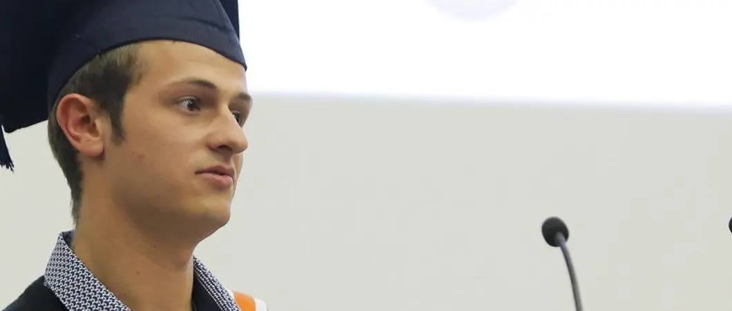 Julien – diplômé Bachelor – La Trobe University