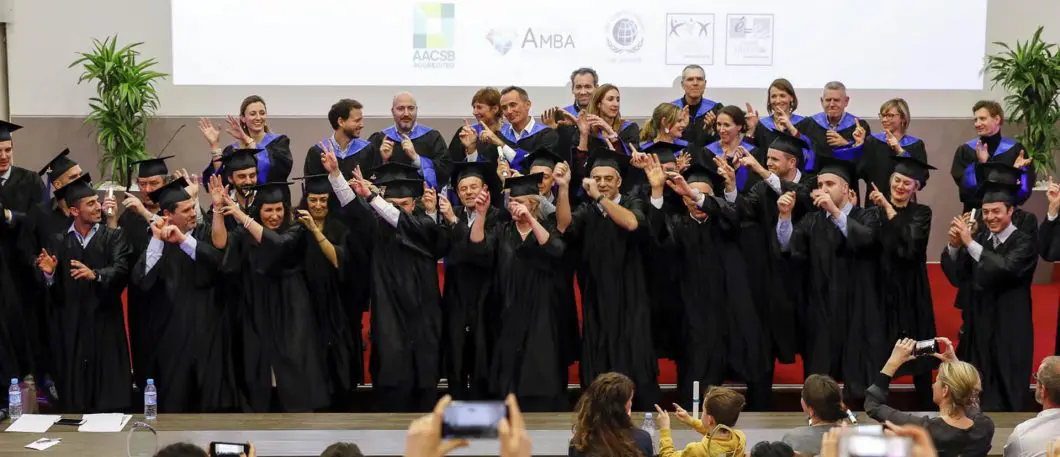 Cérémonie de remise des diplômes Executive MBA 2017