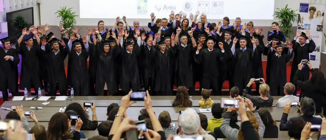 Cérémonie de remise des diplômes Executive MBA 2017