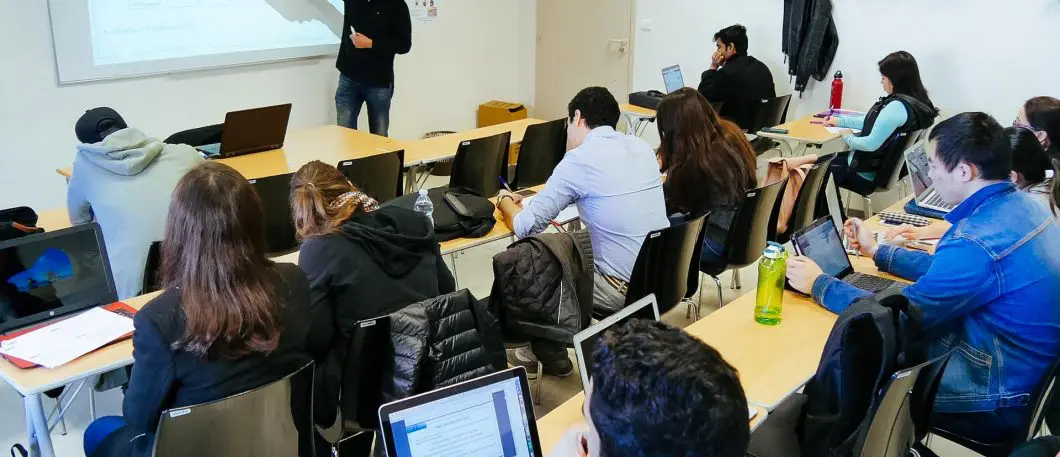 Cours MSc in Finance avec Dr Moez Bennouri