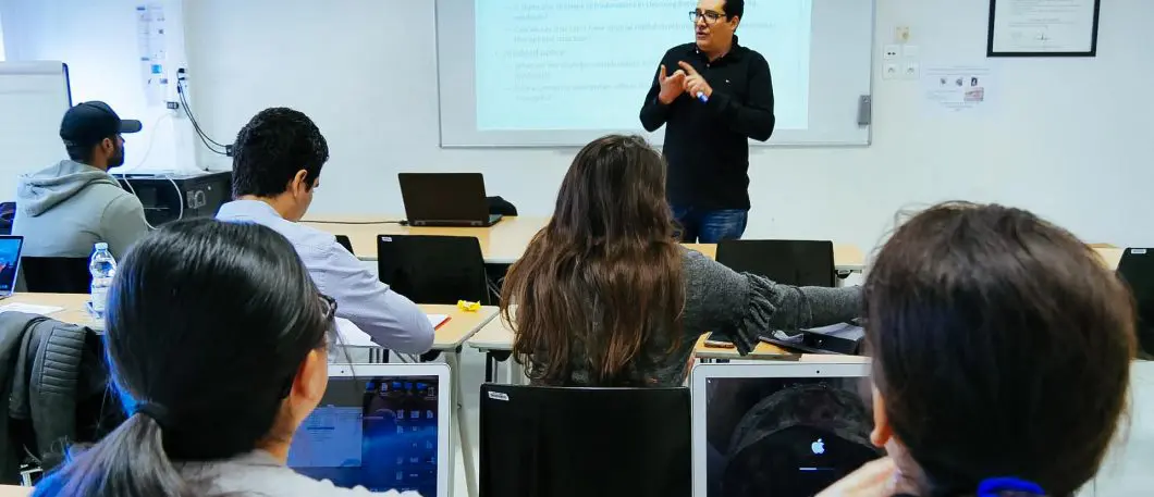 Cours MSc in Finance avec Dr Moez Bennouri