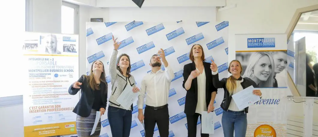 Cérémonie de remise des titres RET
