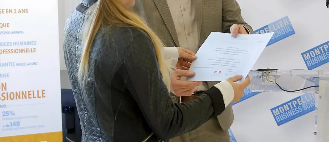 Cérémonie de remise des titres RET