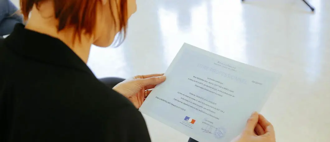Cérémonie de remise des titres RET