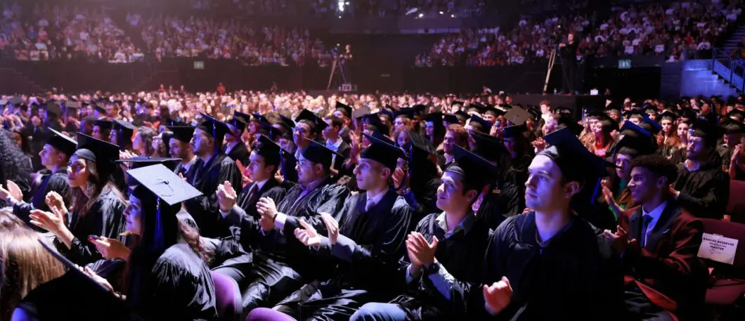 Experience the atmosphere at the 2023 Graduation Ceremony
