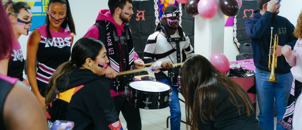 Vie associative : revivez la journée en rose et noir avec la Team Challenge